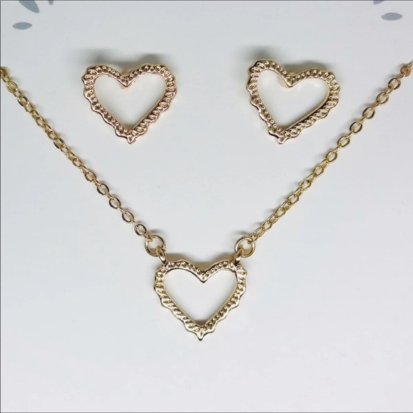 NEW Gold Open Heart Earring and Necklace Set - Picture 5 of 6